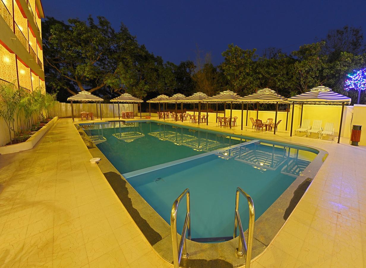 Grand Goa Exotica Hotel Guirim Exterior photo